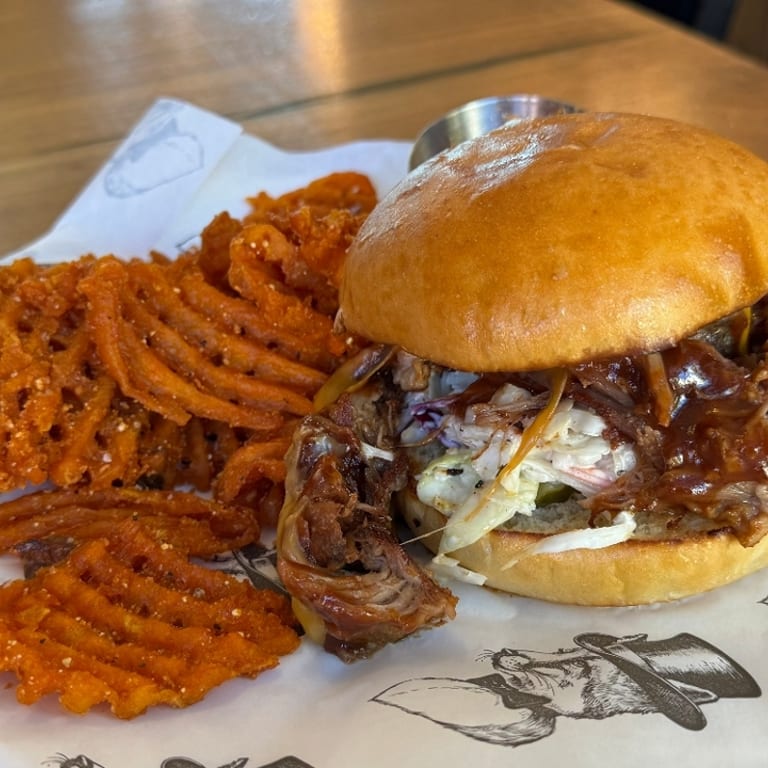 Pulled Pork Sandwich Delight